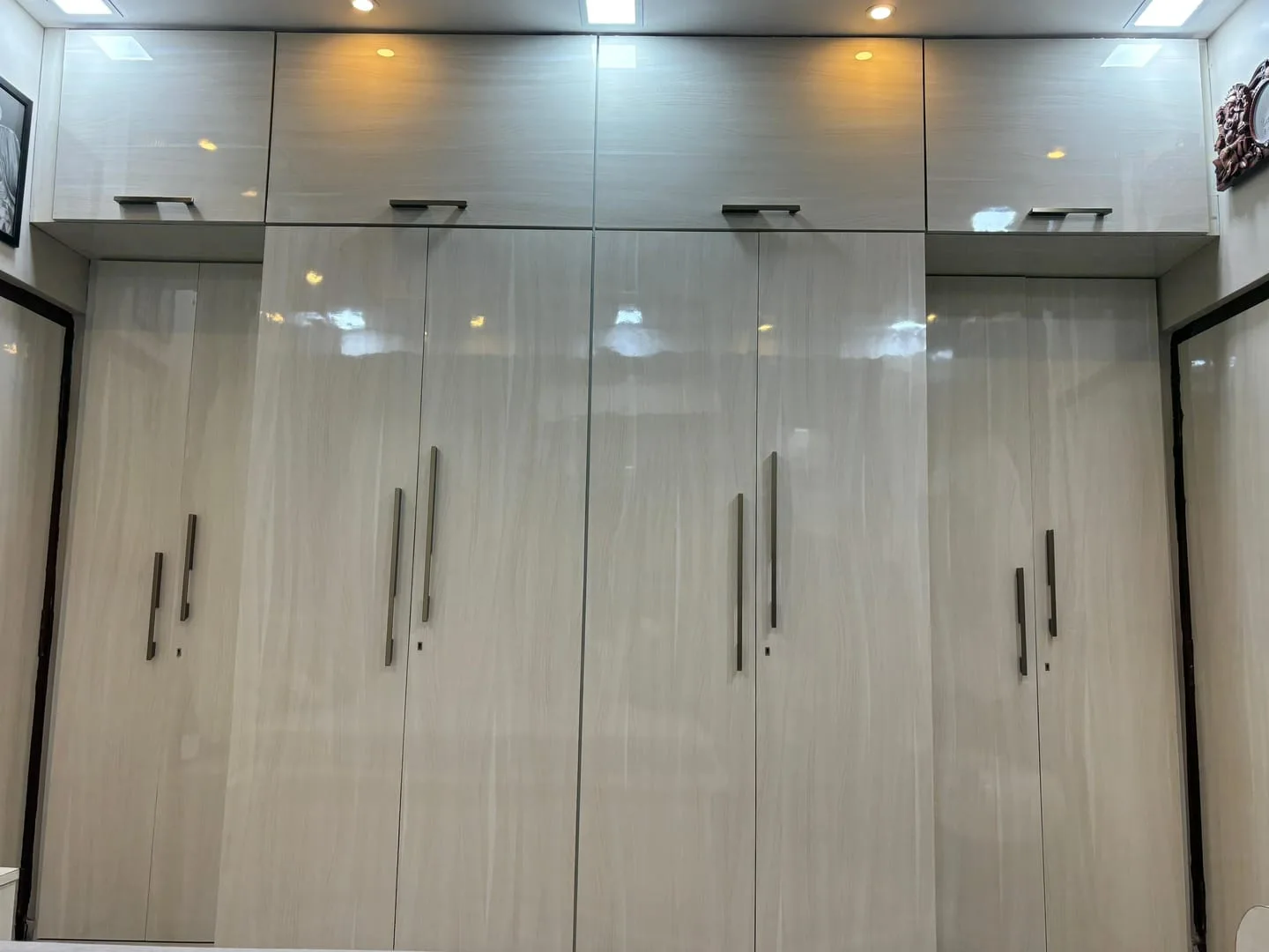 Customized wardrobe design with built-in storage